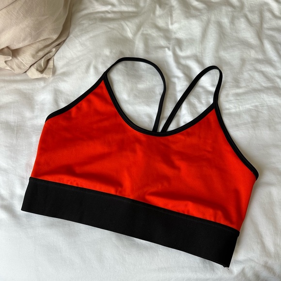 PUMA x Ami | Sports Bra / Crop - Picture 2 of 3